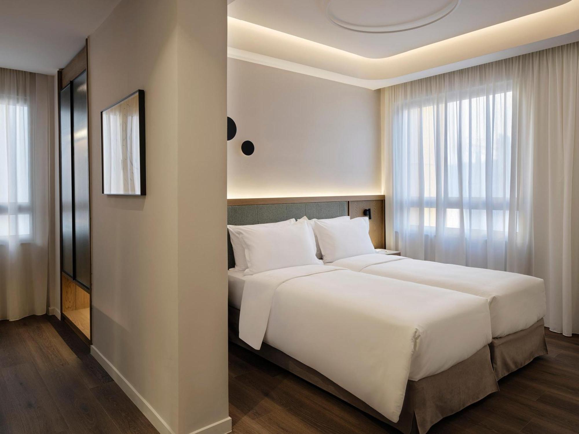 Cozy Triple Room