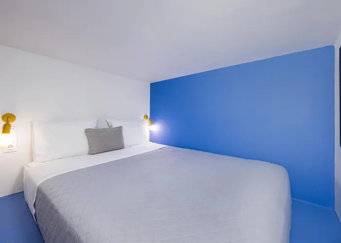 Bard Apartments, Athens